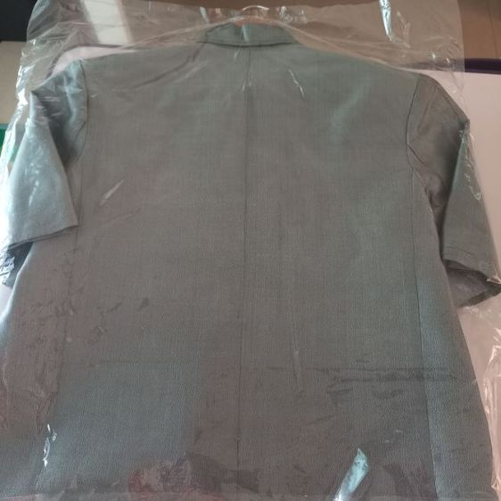 เสื้อผ้าไหมผู้ชาย สีเทาเงิน ไซส์ M 
สภาพเหมือนใหม่ รูปที่ 10