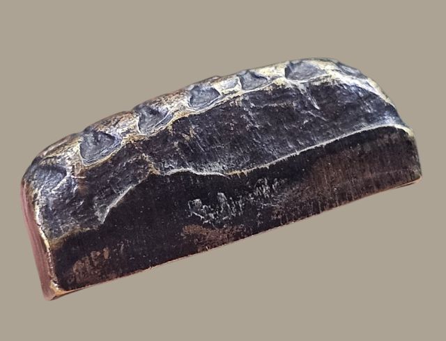 หลวงปู่ทวดหลังหนังสือเล็ก พิมพ์ว.กระเด็น เนื้อทองเหลืองรมดำ ปี 2505 วัดช้างให้ จ.ปัตตานี รูปที่ 18