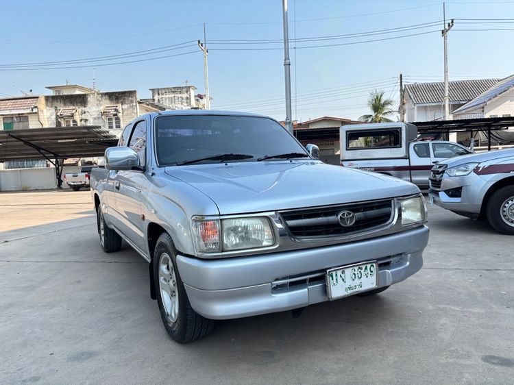 รถ Toyota Hilux Tiger 2.5 E สี เทา