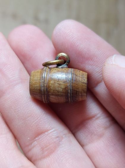 เครื่องรางตะโพนหลวงพ่อพักวัดโบสถ์อ่างทอง รูปที่ 2