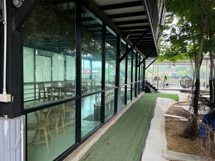 ขายและให้เช่า ร้านอาหาร+คาเฟ่ พร้อมสิ่งปลูกสร้าง ติดแม่น้ำท่าจีน เนื้อที่343ตรว. พุทธมณฑลสาย7 ต.หอมเกร็ด อ.สามพราน รูปที่ 4