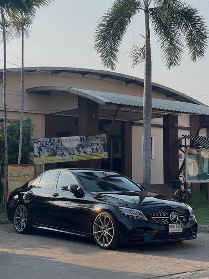 BENZ W205 C300e AMG ไมล์ 74,XXX เจ้าของขายเอง