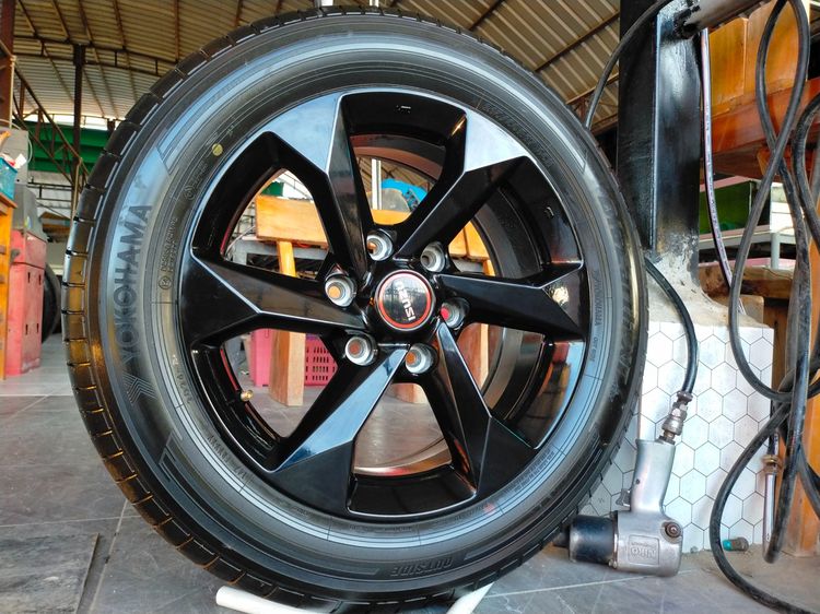 อื่นๆ 17" อื่นๆ แม็กอีซูซุ ขอบ17 พร้อมยางโยโกฮาม่า 215 60 17 ปี24 แม็กสวยไร้รอย ไม่คดไม่ดุ้งไม่แตกใส่ isuzu ตัวเตี้ยตั้งแต่ปี 20ขึ้นไป  ถึงปัจจุบัน