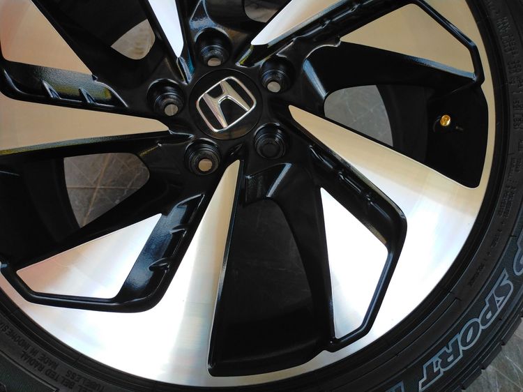 แม็กฮอนด้า ขอบ18 พร้อมยางดันลอป 225 50 18 ปี24 ่แม็กสวยไม่ดุ้งไม่คดไม่แตก ยางสวยทุกเส้นตามรูป ใส่HRV accord  CRV g2 รูปที่ 6