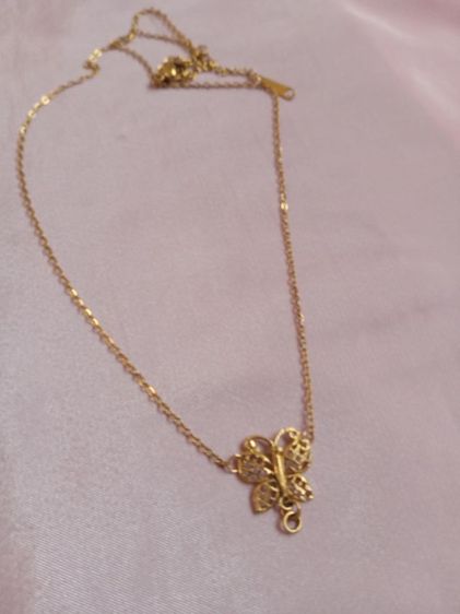 เครื่องเงินเก่า สร้อยคอสีทอง จี้มีตอกโค๊ต 