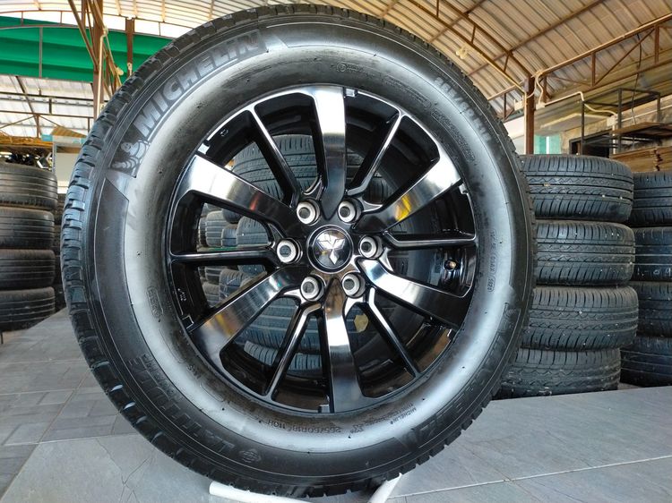 แม็กมิตซู ขอบ18 พร้อมยางมิชลิน 265 60 18 ปี24 แม็กสวยไร้รอย ไม่คดไม่ดุ้งไม่แตก ยางสวยทุกเส้น ใส่ triton ปาเจ รูปที่ 2