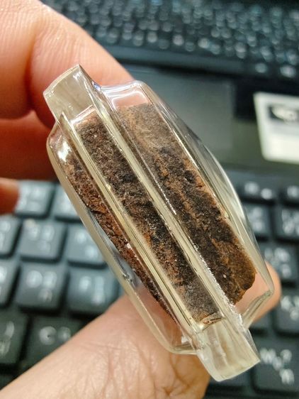 พระนางพญาเข่าโค้งเนื้อเก่ามาก รูปที่ 12