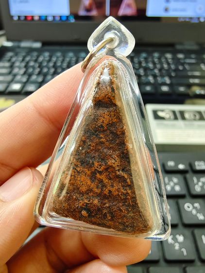 พระนางพญาเข่าโค้งเนื้อเก่ามาก รูปที่ 10