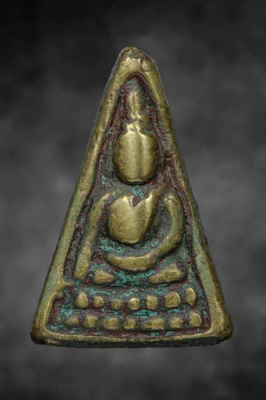 หลวงพ่อเพชร พิจิตร