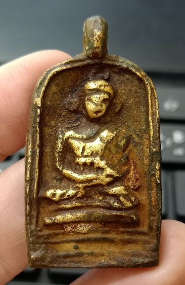 หลวงพ่อไปล่เนื้อเก่ามาก