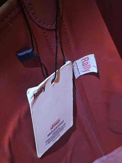 Rally The Bag Whisper สี SCARLET (แดงก่ำ) รูปที่ 14