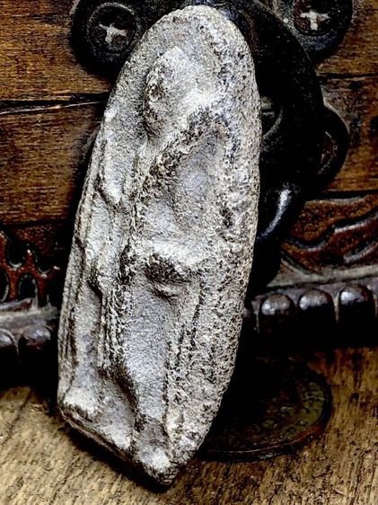 พระเครื่องเก่าๆของสะสมโบราณต่างๆ เป็นของหลุดของฝากของจำใว้นานเกินกว่า50ปี เเละเป็นของที่บ้านพ่อสะสมใว้เองค่ะ สนใจ โทรและLine 091-7968966  รูปที่ 2