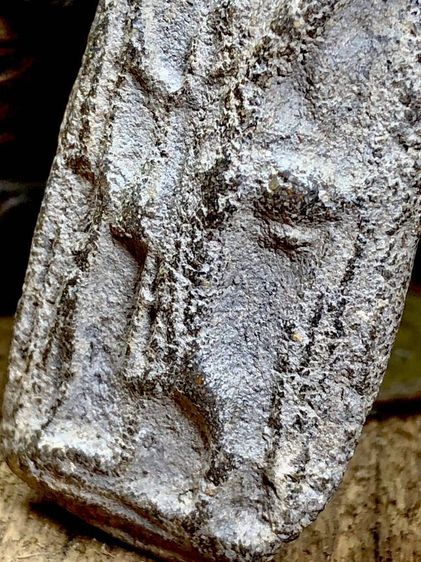 พระเครื่องเก่าๆของสะสมโบราณต่างๆ เป็นของหลุดของฝากของจำใว้นานเกินกว่า50ปี เเละเป็นของที่บ้านพ่อสะสมใว้เองค่ะ สนใจ โทรและLine 091-7968966 