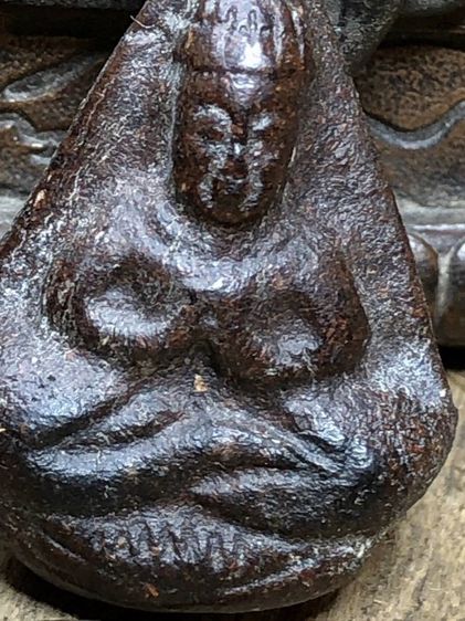 พระเครื่องเก่าๆของสะสมโบราณต่างๆ เป็นของหลุดของฝากของจำใว้นานเกินกว่า50ปี เเละเป็นของที่บ้านพ่อสะสมใว้เองค่ะ สนใจ โทรและLine 091-7968966  รูปที่ 4