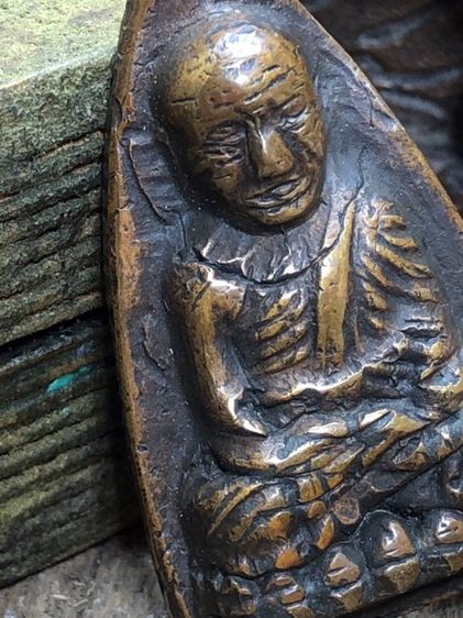 พระเครื่องเก่าๆของสะสมโบราณต่างๆ เป็นของหลุดของฝากของจำใว้นานเกินกว่า50ปี เเละเป็นของที่บ้านพ่อสะสมใว้เองค่ะ สนใจ โทรและLine 091-7968966  รูปที่ 12