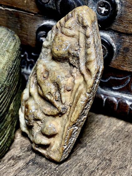 พระเครื่องเก่าๆของสะสมโบราณต่างๆ เป็นของหลุดของฝากของจำใว้นานเกินกว่า50ปี เเละเป็นของที่บ้านพ่อสะสมใว้เองค่ะ สนใจ โทรและLine 091-7968966  รูปที่ 9