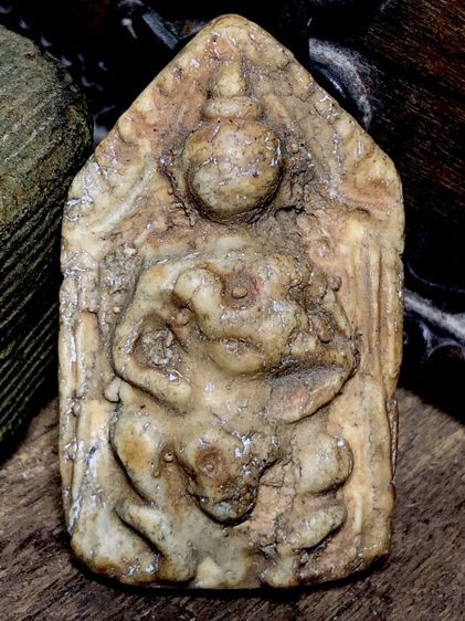 พระเครื่องเก่าๆของสะสมโบราณต่างๆ เป็นของหลุดของฝากของจำใว้นานเกินกว่า50ปี เเละเป็นของที่บ้านพ่อสะสมใว้เองค่ะ สนใจ โทรและLine 091-7968966  รูปที่ 2