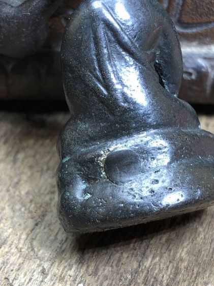 พระเครื่องเก่าๆของสะสมโบราณต่างๆ เป็นของหลุดของฝากของจำใว้นานเกินกว่า50ปี เเละเป็นของที่บ้านพ่อสะสมใว้เองค่ะ สนใจ โทรและLine 091-7968966  รูปที่ 8