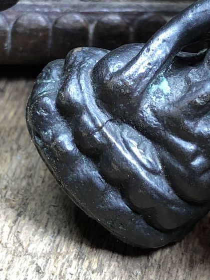 พระเครื่องเก่าๆของสะสมโบราณต่างๆ เป็นของหลุดของฝากของจำใว้นานเกินกว่า50ปี เเละเป็นของที่บ้านพ่อสะสมใว้เองค่ะ สนใจ โทรและLine 091-7968966  รูปที่ 5