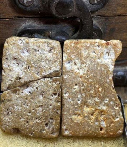 พระเครื่องเก่าๆของสะสมโบราณต่างๆ เป็นของหลุดของฝากของจำใว้นานเกินกว่า50ปี เเละเป็นของที่บ้านพ่อสะสมใว้เองค่ะ สนใจ โทรและLine 091-7968966  รูปที่ 11