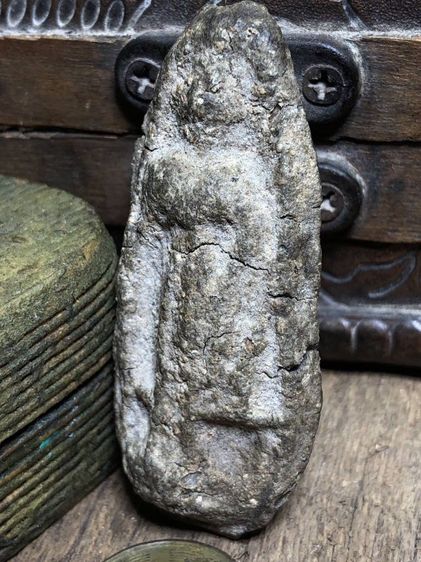 พระเครื่องเก่าๆของสะสมโบราณต่างๆ เป็นของหลุดของฝากของจำใว้นานเกินกว่า50ปี เเละเป็นของที่บ้านพ่อสะสมใว้เองค่ะ สนใจ โทรและLine 091-7968966  รูปที่ 7