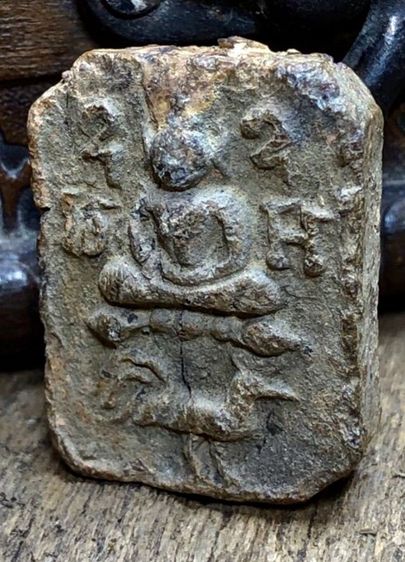 พระเครื่องเก่าๆของสะสมโบราณต่างๆ เป็นของหลุดของฝากของจำใว้นานเกินกว่า50ปี เเละเป็นของที่บ้านพ่อสะสมใว้เองค่ะ สนใจ โทรและLine 091-7968966  รูปที่ 4