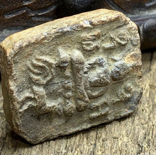 พระเครื่องเก่าๆของสะสมโบราณต่างๆ เป็นของหลุดของฝากของจำใว้นานเกินกว่า50ปี เเละเป็นของที่บ้านพ่อสะสมใว้เองค่ะ สนใจ โทรและLine 091-7968966  รูปที่ 2