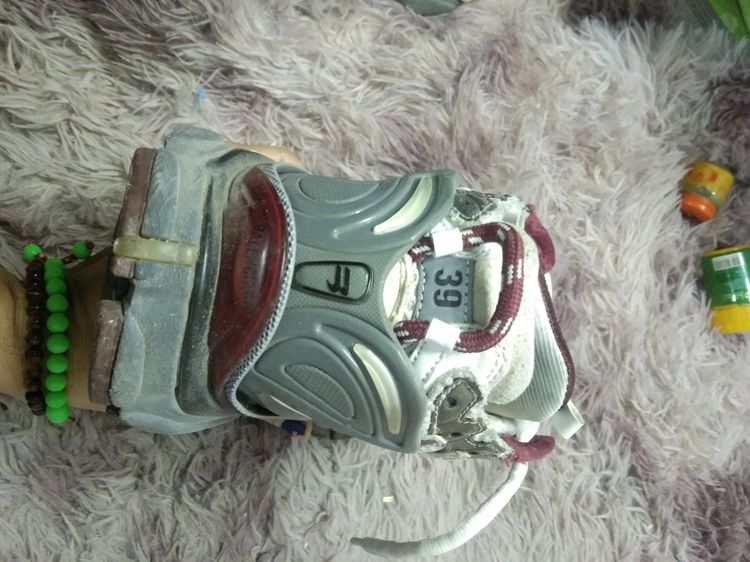 รองเท้ามือสอง สภาพดี รูปที่ 3