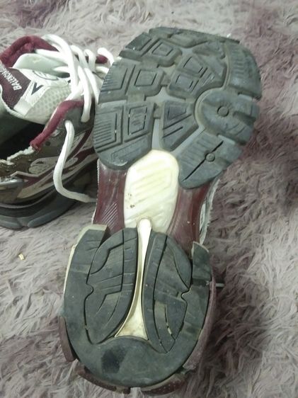 รองเท้ามือสอง สภาพดี รูปที่ 7