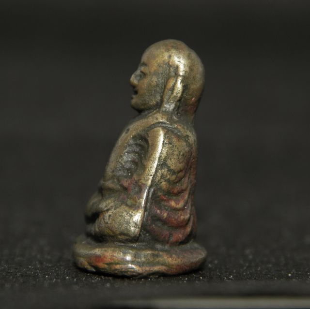 หลวงพ่อเงินพิมพ์ขี้ตา รูปที่ 3