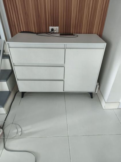 ตู้เก็บของ