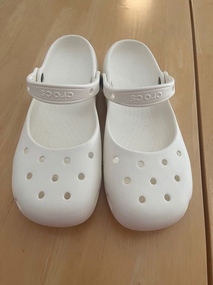 รองเท้า crocs Classic Ballet