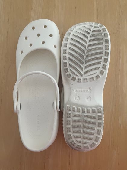 รองเท้า crocs Classic Ballet รูปที่ 5