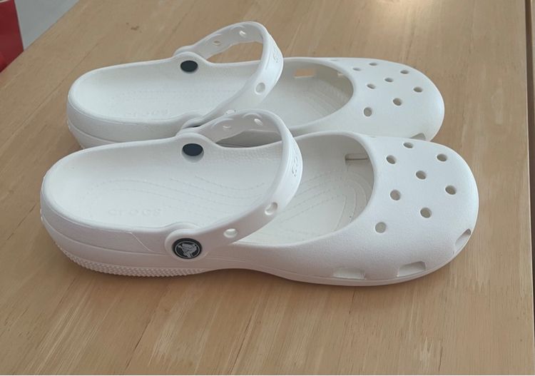 รองเท้า crocs Classic Ballet รูปที่ 3