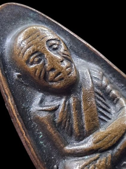 หลวงปู่ทวด ปี08 หน้าโบราณ หลังยันต์ปั๊ม พิมพ์บล็อกแตก (น้ำมูก) หายาก รูปที่ 3