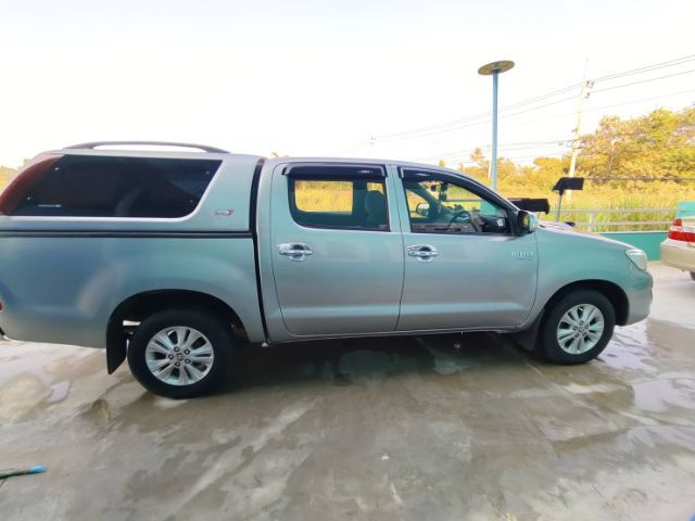 Toyota Hilux Vigo Champ 2014 Double Cab 2.5 G Pickup ดีเซล ไม่ติดแก๊ส เกียร์ธรรมดา เทา รูปที่ 3