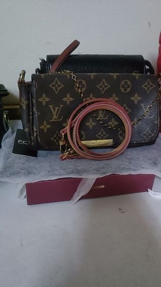 โอ้โหเป้สะพายหลังแฟชั่น mcm size 12 นิ้วงานเกรดพรีเมียมหนังดีๆมากๆเลยค่ะสินค้ามาพร้อมถุงผ้า รูปที่ 13