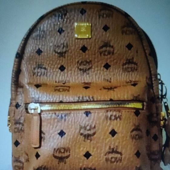 โอ้โหเป้สะพายหลังแฟชั่น mcm size 12 นิ้วงานเกรดพรีเมียมหนังดีๆมากๆเลยค่ะสินค้ามาพร้อมถุงผ้า รูปที่ 3