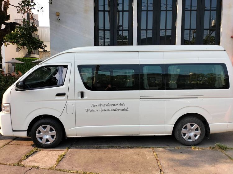 Toyota Commuter 2016 3.0 Van ดีเซล ไม่ติดแก๊ส เกียร์อัตโนมัติ ขาว รูปที่ 2