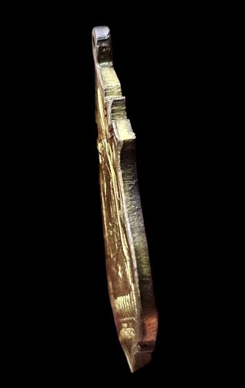 เหรียญครูบาศรีวิชัยรุ่นชัยยาชนะ วัดบ้านปาง ปี2539 เนื้อทองเหลือง พิมพ์บัว11ดอก ตอกโค้ด เลข ๙ รูปที่ 5