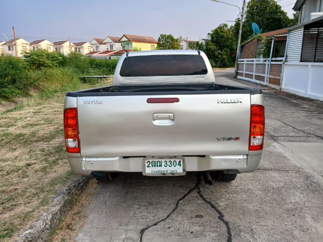 Toyota Hilux Vigo 2011 2.5 J Pickup ดีเซล ไม่ติดแก๊ส เกียร์ธรรมดา เทา รูปที่ 3