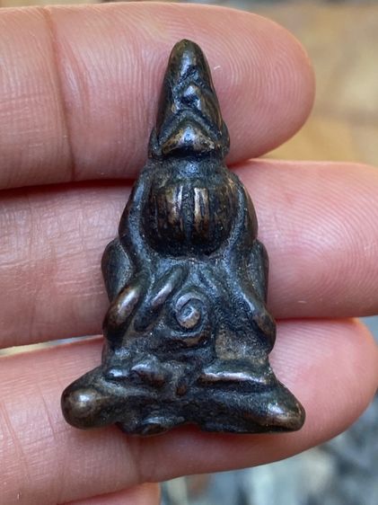 พระปิดตาเก่าเนื้อโลหะ