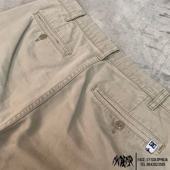 DC Shoes แท้ สีคากิ ทรงสวย กางเกง Chino ขาสั้น รูปที่ 8
