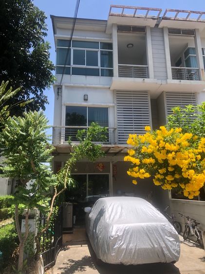 ขาย เพอร์เฟคมาสเตอร์พีซและเดอร์เมทโทพระราม9 ทาวน์เฮ้าส์ 3ชั้น 3ห้องนอน 3ห้องนำ้ 1ห้องนั่งเล่น ขนาด 18.8 ตารางวา ราคา4.5ล้านบาท