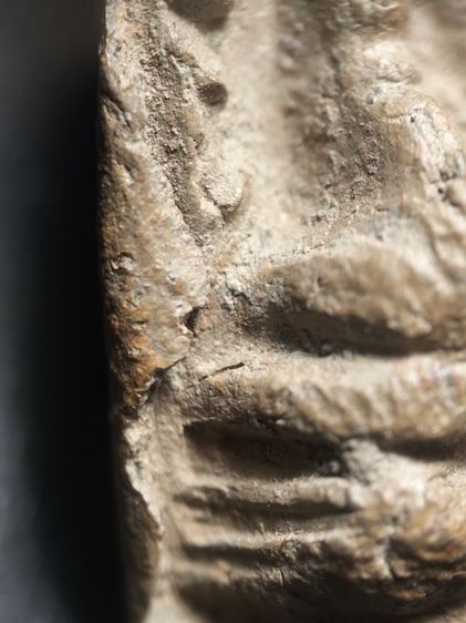 พระรอดลำพูนพิมพ์ใหญ่ครับ รูปที่ 15