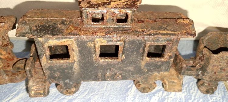 ซากรถไฟเหล็กจำลอง รูปที่ 7