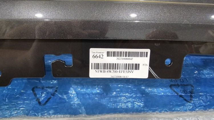 กระจังหน้าแท้ ford next gen wildtrak 2022 รูปที่ 3