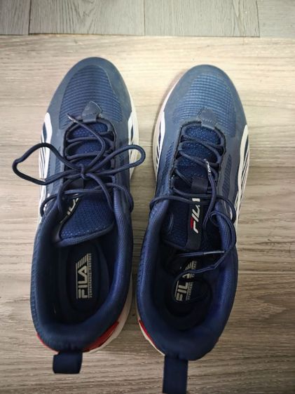 รองเท้ามือสอง รูปที่ 3