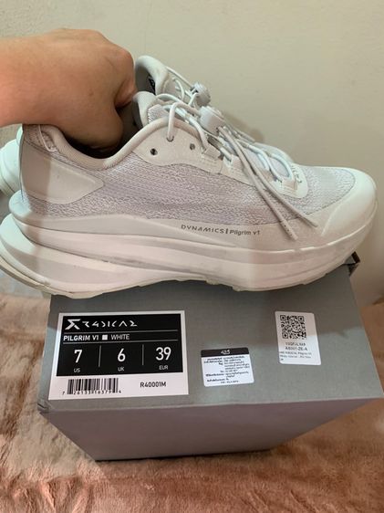 ส่งต่อ NIID R4DICAL Pilgrim V1 - White Glacier