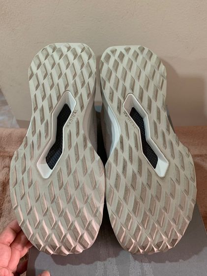 ส่งต่อ NIID R4DICAL Pilgrim V1 - White Glacier รูปที่ 6